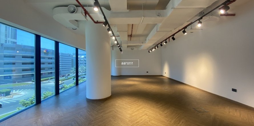 88.3m² Cafe / restaurant No. 107678