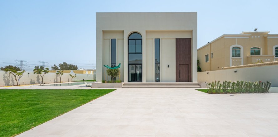 Villa de 5 dormitorios en Al Barsha, UAE No. 202934