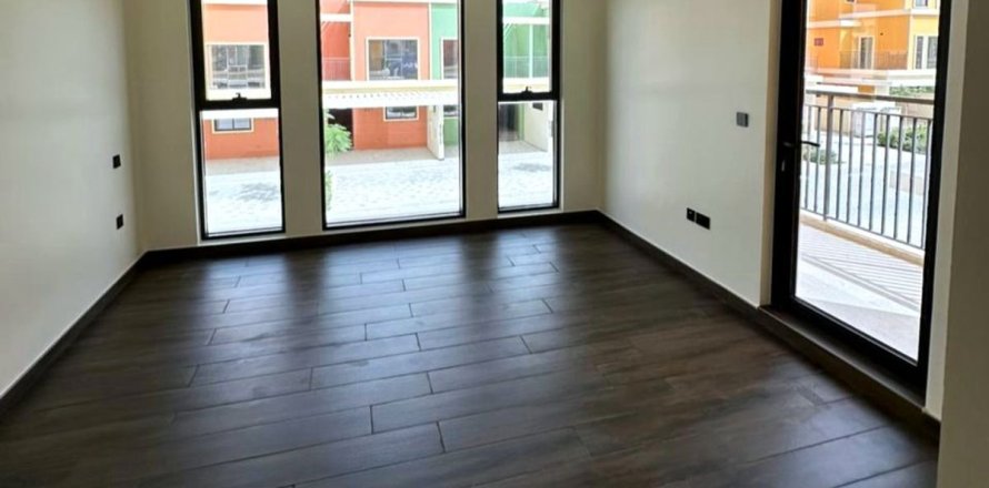 Townhouse de 5 dormitorios en Dubai, UAE No. 162692
