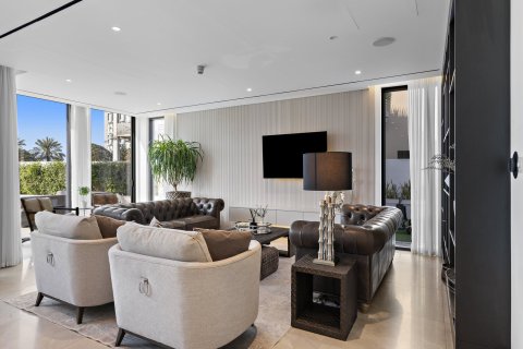 Вилла с 5 спальнями в Дубай, ОАЭ №147089 22