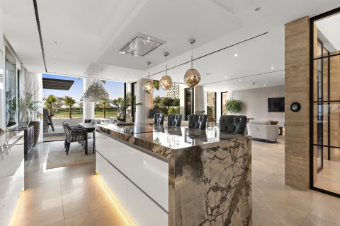 Вилла с 5 спальнями в Дубай, ОАЭ №147089 9