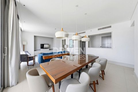 Квартира с 3 спальнями в Vida Residence Downtown, ОАЭ №192150 4