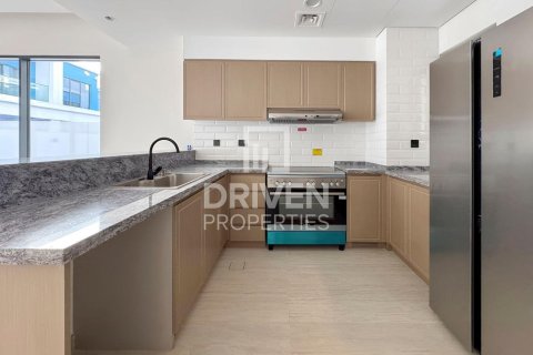 5 bedrooms Townhouse in Damac Lagoons, UAE No. 192151 14