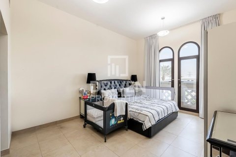 4 غرف نوم فيلا  رقم 120915 9