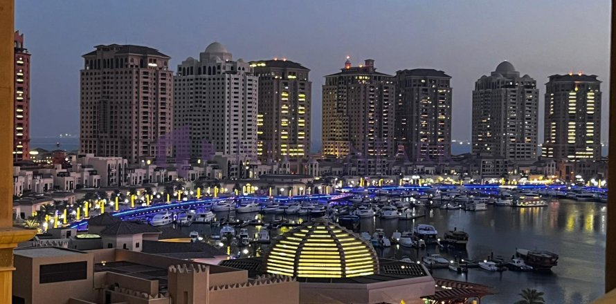 2 bedrooms Apartment in Doha, Qatar No. 58002