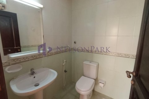 3 bedrooms Apartment in Doha, Qatar No. 58003 7