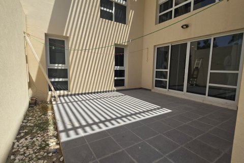 3 bedrooms Townhouse in Ras Al Khaimah, UAE No. 184198 18