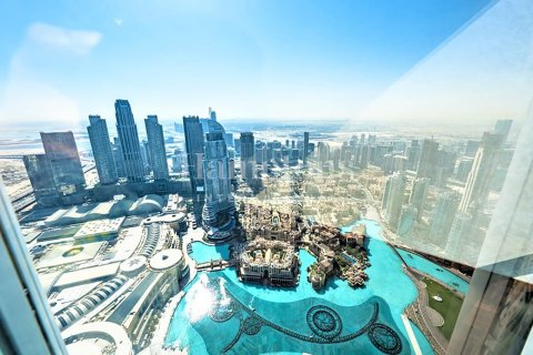 Квартира с 2 спальнями в Бурдж-Халифа, ОАЭ №145972 16