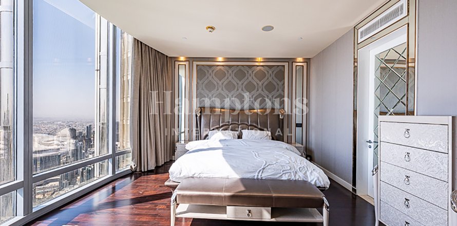 Квартира с 2 спальнями в Бурдж-Халифа, ОАЭ №145972