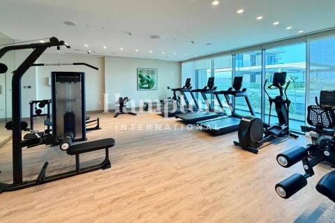 Квартира с 2 спальнями в Mina Rashid, ОАЭ №145971 11