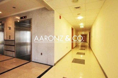 82m² Office in Business Bay, UAE No. 145083 9