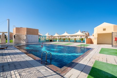 Villa de 11 dormitorios No. 127095 4