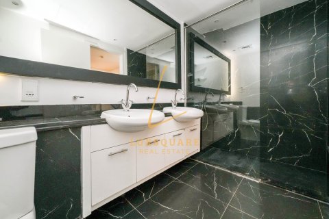 2 غرف نوم شقة في Golf Towers, الإمارات العربية المتحدة رقم 133130 21