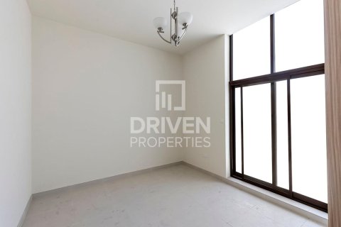 Villa de 4 chambres à District 11, UAE No. 191343 8