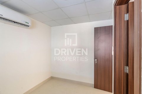 Villa de 4 chambres à District 11, UAE No. 191343 18