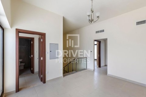 Villa de 4 chambres à District 11, UAE No. 191343 15