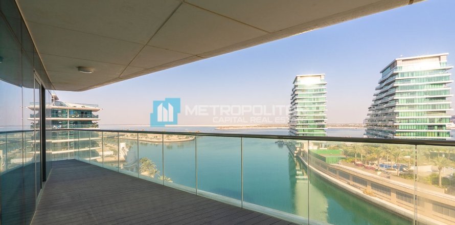 Apartment de 3 dormitorios en Al Raha Beach, UAE No. 41056