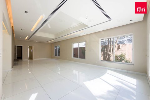Villa de 8 chambres à Umm Suqeim, UAE No. 141221