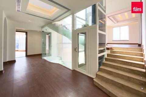 Villa de 8 chambres à Umm Suqeim, UAE No. 141221 14