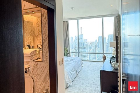 Квартира с 3 спальнями в Даунтаун Дубай (Даунтаун Бурдж Дубай), ОАЭ №141226 13
