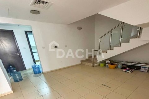 4 bedrooms Villa in District 15, UAE No. 198496 11
