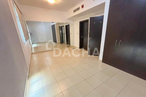4 bedrooms Villa in District 15, UAE No. 198496 6