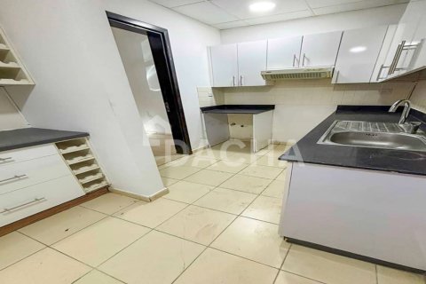 4 bedrooms Villa in District 15, UAE No. 198496 12