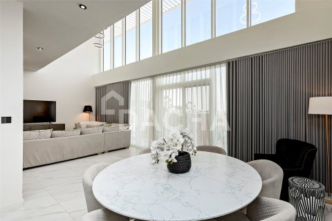 4 bedrooms Townhouse in Dubai Land, UAE No. 198494