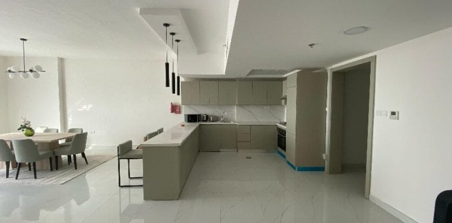 Apartment de 2 dormitorios en Jebel Ali, UAE No. 144820