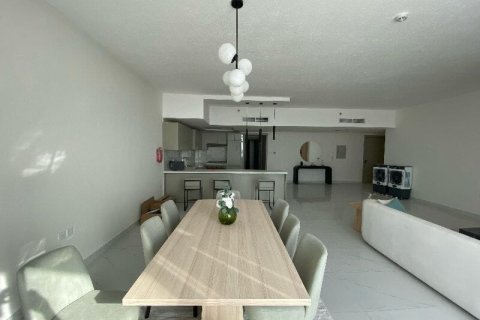 Apartment de 2 dormitorios en Jebel Ali, UAE No. 144820 3