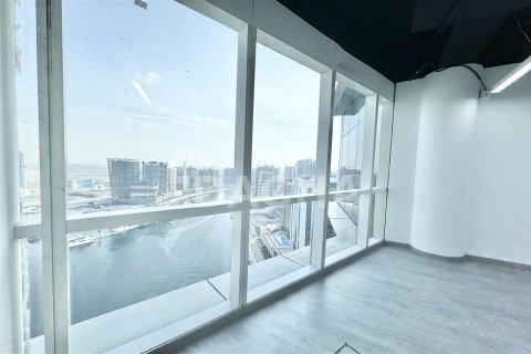 Office de 1 habitación en B2B Tower, UAE No. 25075 7