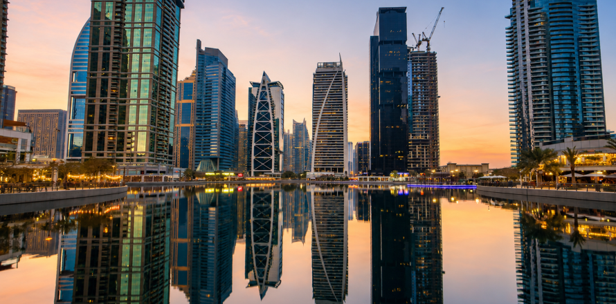 Apartment de 3 dormitorios en Jumeirah Islands, UAE No. 183280