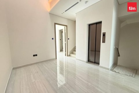 4 bedrooms Townhouse in Dubai, UAE No. 173252 3