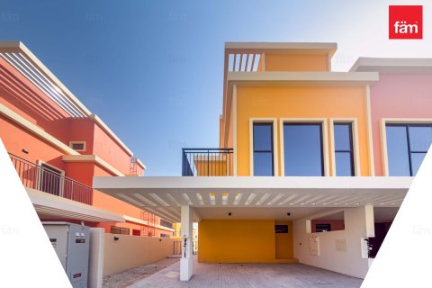 5 bedrooms Townhouse in Dubai, UAE No. 173251 10