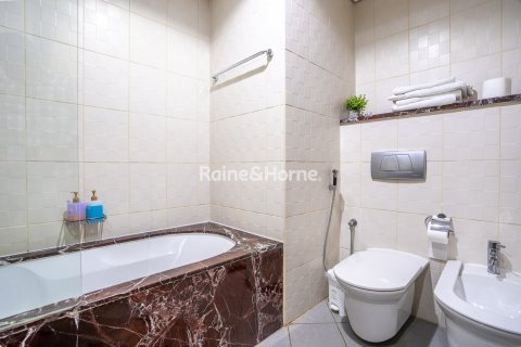 Квартира с 3 спальнями в Джумейра Бич Резиденс, ОАЭ №156356 8