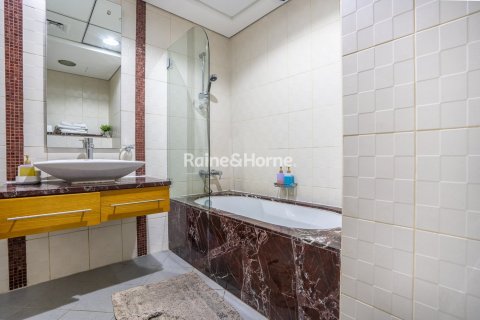 Квартира с 3 спальнями в Джумейра Бич Резиденс, ОАЭ №156356 4
