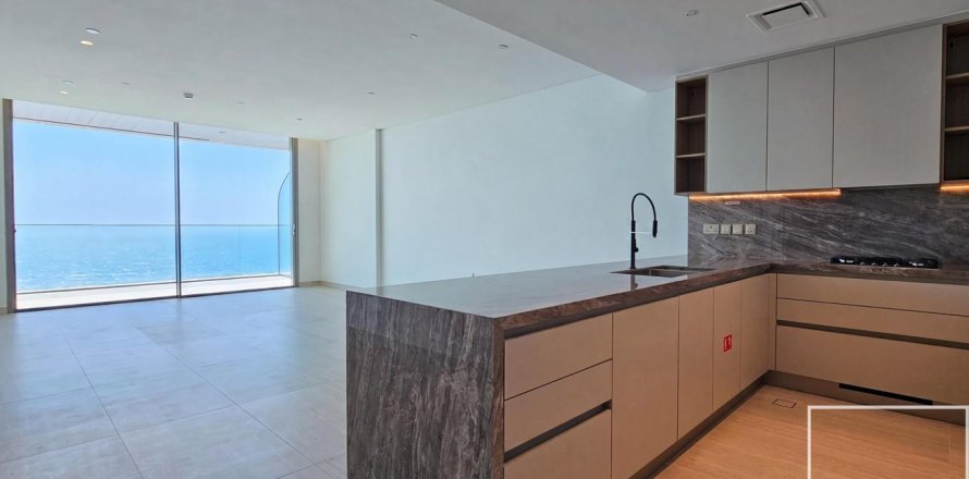 2 bedrooms Apartment in Palm Jumeirah, UAE No. 193871