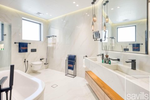 4 bedrooms Villa in Garden Homes, UAE No. 193873 17