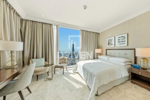 Квартира с 4 спальнями в The Address Residence Fountain Views, ОАЭ №192757 12