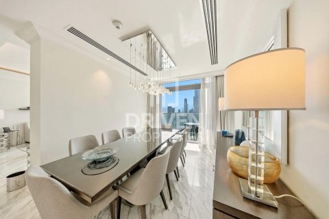 Квартира с 4 спальнями в The Address Residence Fountain Views, ОАЭ №192757 5