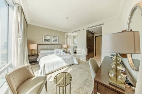 Квартира с 4 спальнями в The Address Residence Fountain Views, ОАЭ №192757 11