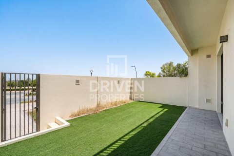 Вилла с 4 спальнями в EMAAR South, ОАЭ №192755 25