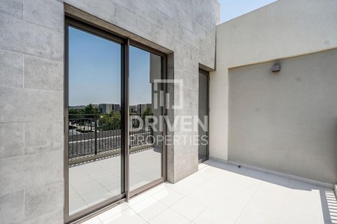 Вилла с 4 спальнями в EMAAR South, ОАЭ №192755 14