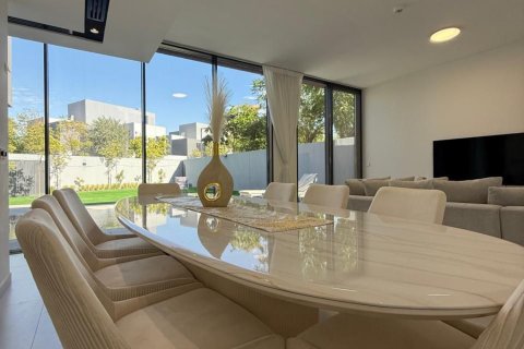 4 bedrooms Villa in Tilal City, UAE No. 208670 8