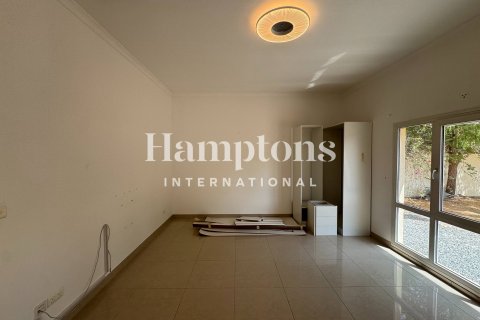 Villa de 4 dormitorios  No. 118554 10