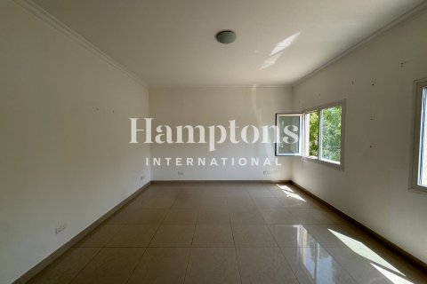 Villa de 4 dormitorios  No. 118554 15