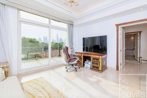 Вилла с 4 спальнями в Jumeirah Islands, ОАЭ №136403 5