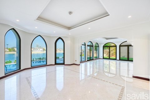 Villa de 5 dormitorios en Garden Homes, UAE No. 136402 4