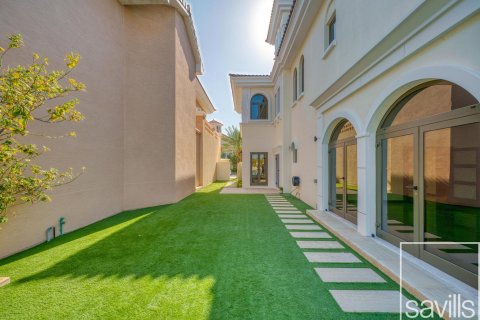 Villa de 5 dormitorios en Garden Homes, UAE No. 136402 31