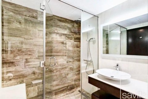 Вилла с 4 спальнями в Jumeirah Islands, ОАЭ №136405 14